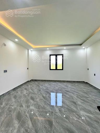 Tuấn nhà đẹp 4,5 tỷ nhà 3 tầng mới 100% tại long hậu giáp nhà bè, cách phú mỹ hưng 25 phút
