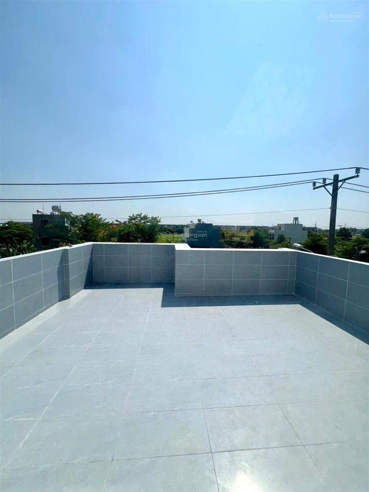 Tuấn nhà đẹp 4,5 tỷ nhà 3 tầng mới 100% tại long hậu giáp nhà bè, cách phú mỹ hưng 25 phút