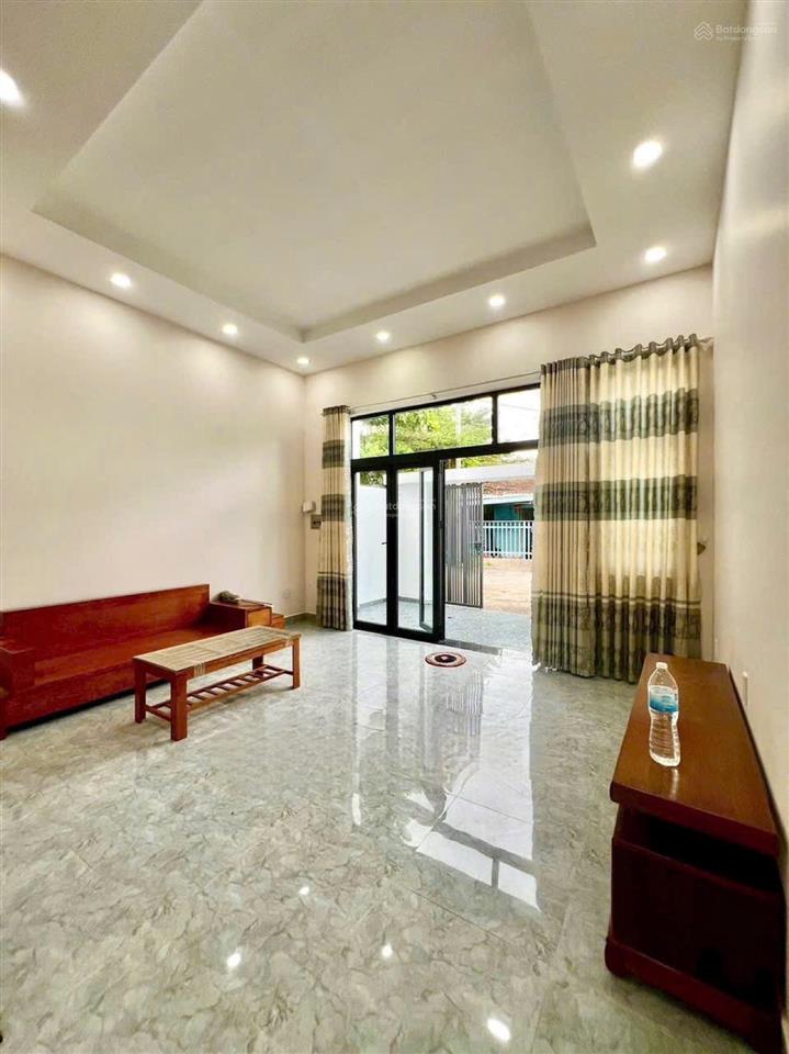 Tuấn nhà đẹp nhà 102m 3,6 tỷ hẻm xe hơi nguyễn văn tạo long thới nhà bè cách phú mỹ hưng 15 phút