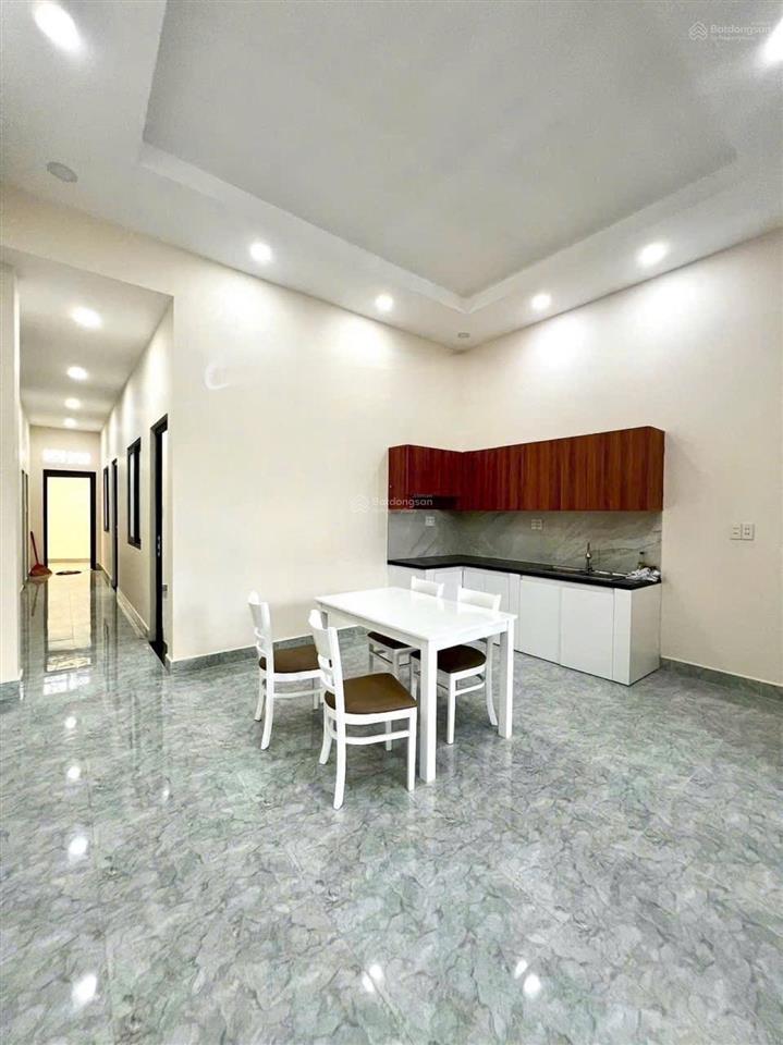 Tuấn nhà đẹp nhà 102m 3,6 tỷ hẻm xe hơi nguyễn văn tạo long thới nhà bè cách phú mỹ hưng 15 phút