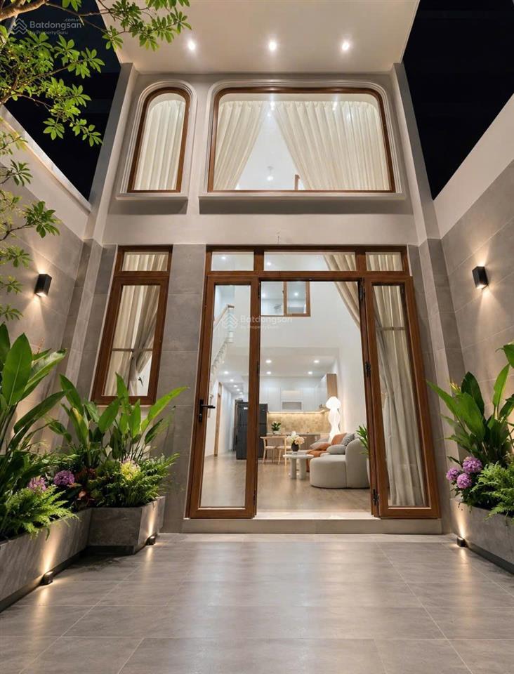 Tuấn nhà đẹp nhà đẹp full nội thất hiện đại 5,15tỷ tại trung tâm nhà bè cách phú mỹ hưng 5  7phút