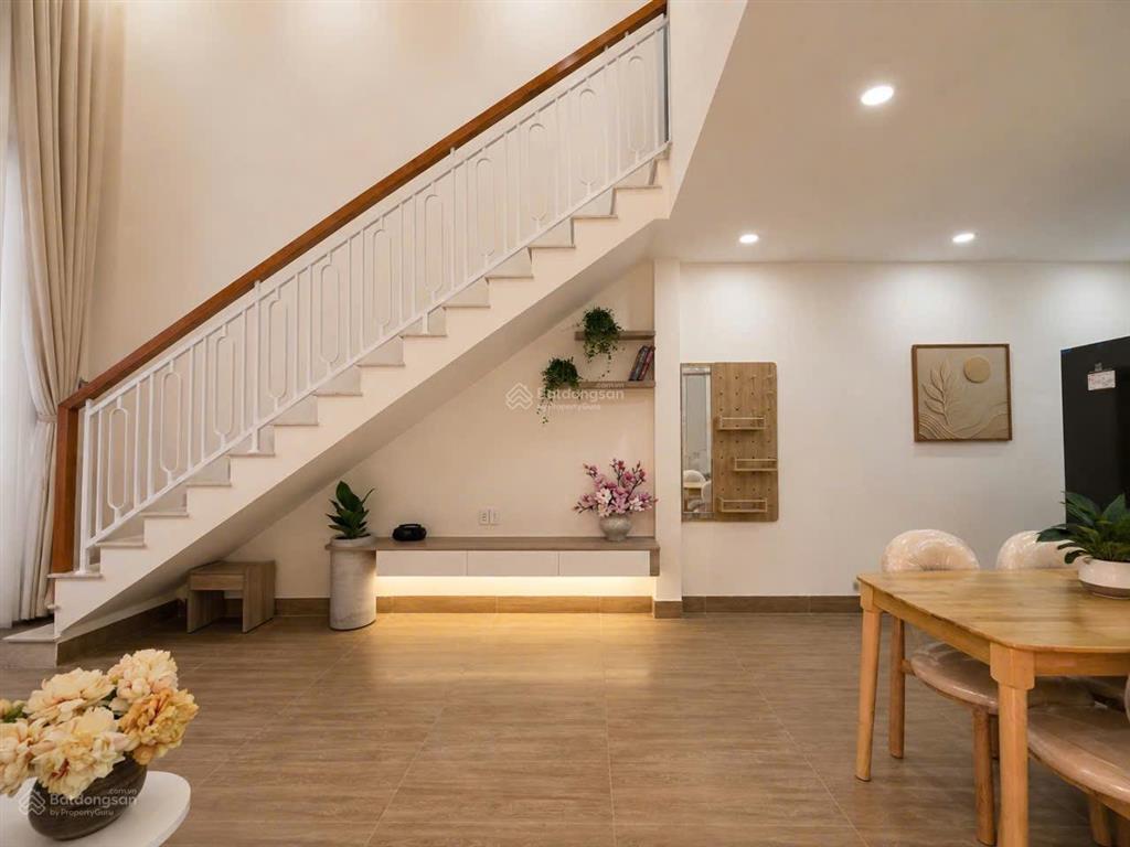 Tuấn nhà đẹp nhà đẹp full nội thất hiện đại 5,15tỷ tại trung tâm nhà bè cách phú mỹ hưng 5  7phút