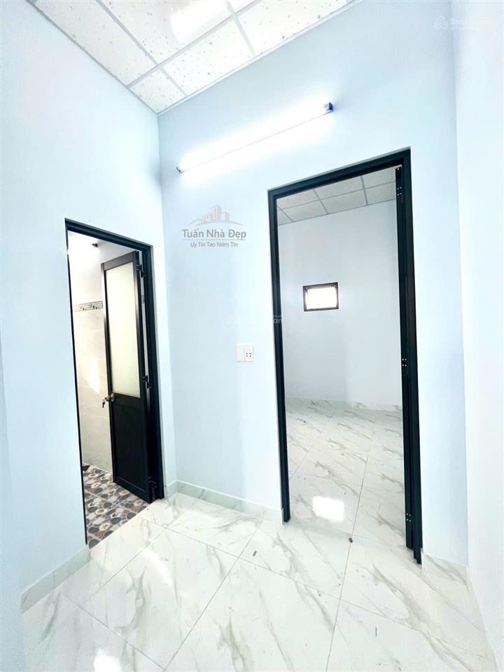 Tuấn nhà đẹp 2,6 tỷ nhà mới 83.7m2 hẻm xe hơi tại long hậu giáp nhà bè cách phú mỹ hưng 25 phút