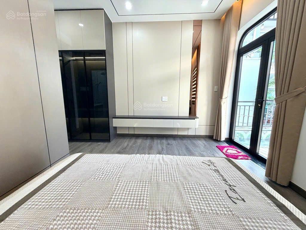 Bán nhà nguyễn văn khối lô góc 2 mặt hxh  2 tầng ( 4.5 x 16m) gần cv làng hoa