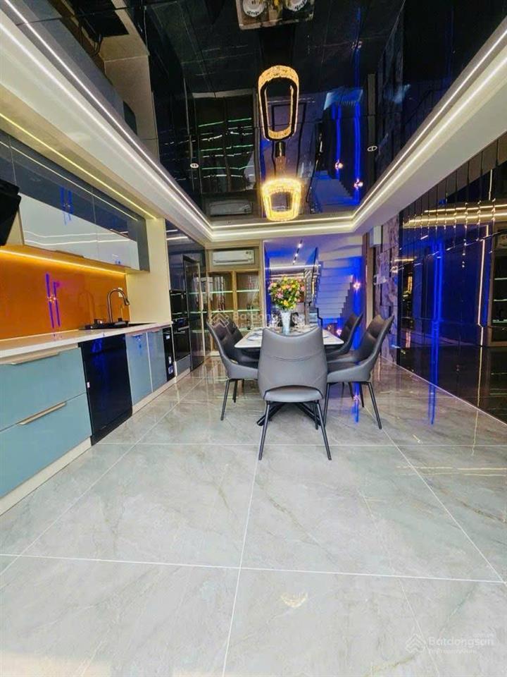 11 tỷ 9, nhà phạm văn chiêu gò vấp  5 tầng thang máy 80m2  full nội thất cao cấp