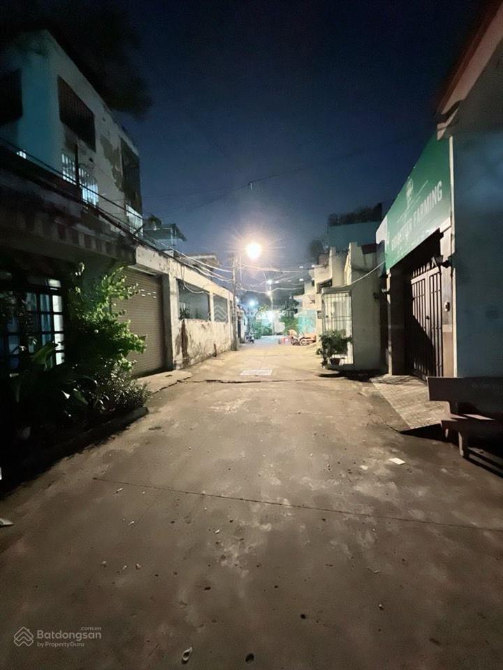 143m nguyễn ảnh thủ ngang 8m giá tốt