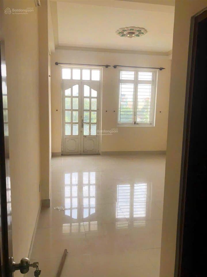 Khu tên lửa mặt tiền đường số bốn tầng 4x16m ko lộ giới đường nhựa 8m lề 4.5m chỉ hơn 8 tỷ tl