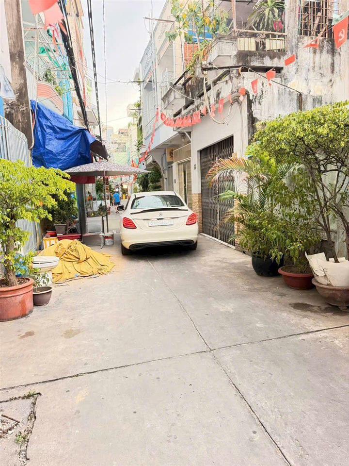Khó tìm trong khu vực trung tâm q10 1/ hòa hưng 2 tầng 4x8m hẻm thông tứ tung chỉ hơn 4 tỷ non
