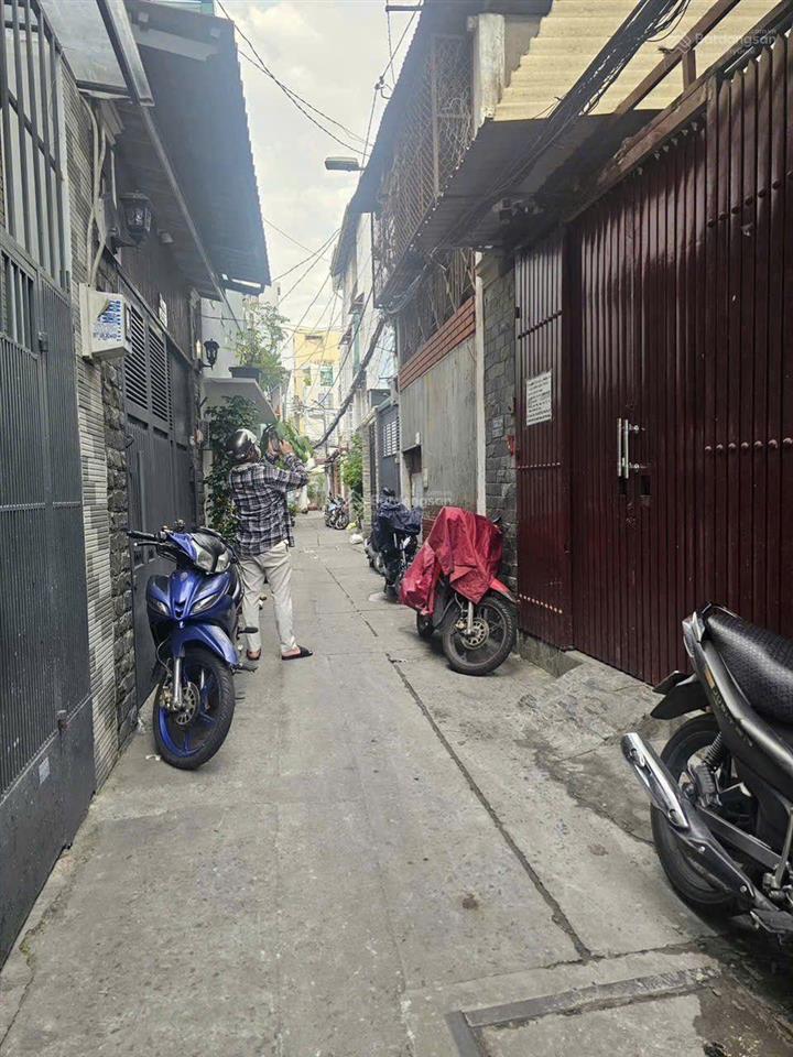 Khó tìm trong khu vực trung tâm q10 1/ hòa hưng 2 tầng 4x8m hẻm thông tứ tung chỉ hơn 4 tỷ non