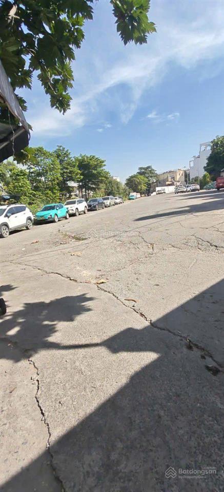 1/ gần mt đ.số 12 hẻm xe hơi né thông 2 tầng 4x14m gần aeon tân phú chỉ hơn 4 tỷ