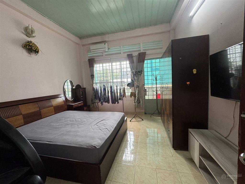 Gấp giảm gần 1t sát mặt tô hiệu hxh né thông 2 tầng đúc 4x16m gần ngay đầm sen chỉ còn hơn 6 tỷ