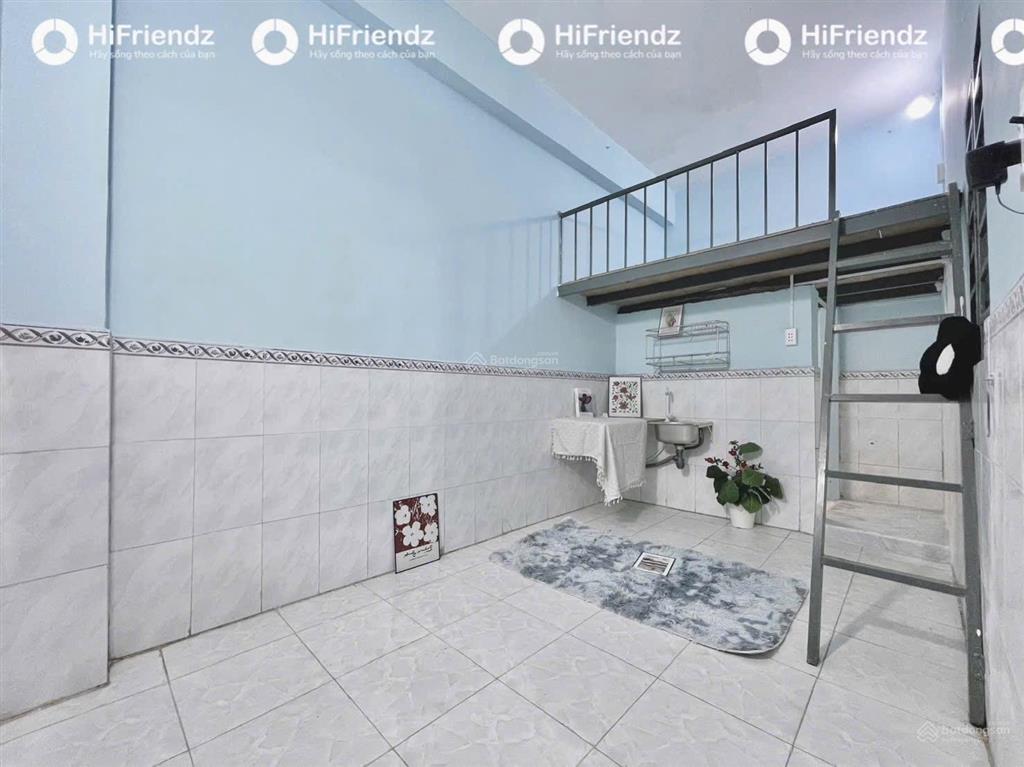 Phòng trọ mới xây 100% có thang máy giá siêu rẻ ngay trần văn giàu  tên lửa