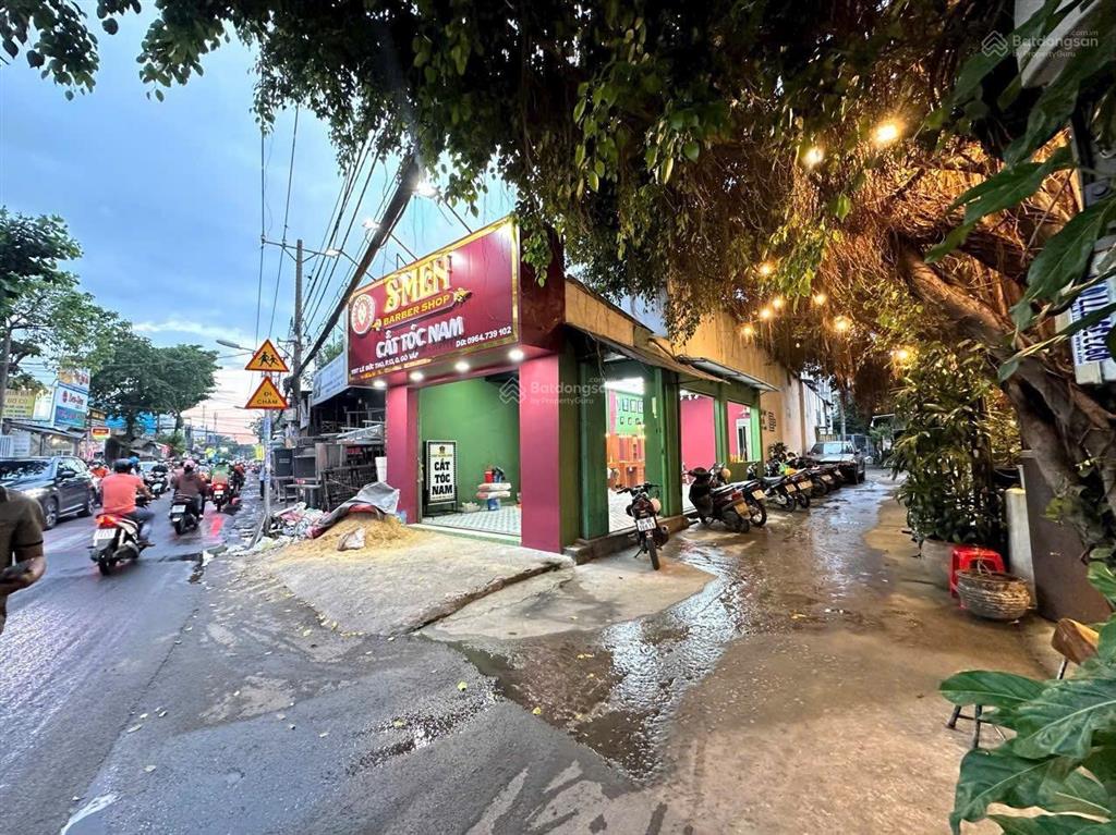 Nhà góc 2 mặt tiền số 1197 đường lê đức thọ, không lộ giới hẻm hông, dt 4,2x26m, đang cho thuê 22tr