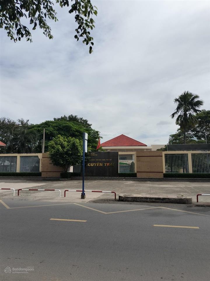 Nhà góc 2 mặt tiền số 1197 đường lê đức thọ, không lộ giới hẻm hông, dt 4,2x26m, đang cho thuê 22tr