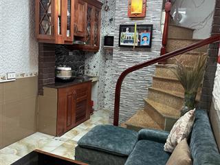 Chính chủ cần cho thuê nhà ngõ 56 ngô sĩ liên  văn miếu. nhà full đồ đẹp chỉ việc xách vali về ở