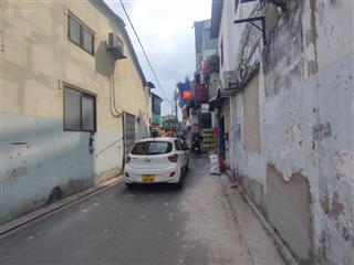 Bán nhà  sổ riêng  2 tầng ( 3pn/2wc) đường rộng  khu dân cư dân trí cao  giá còn tl vay bank ok