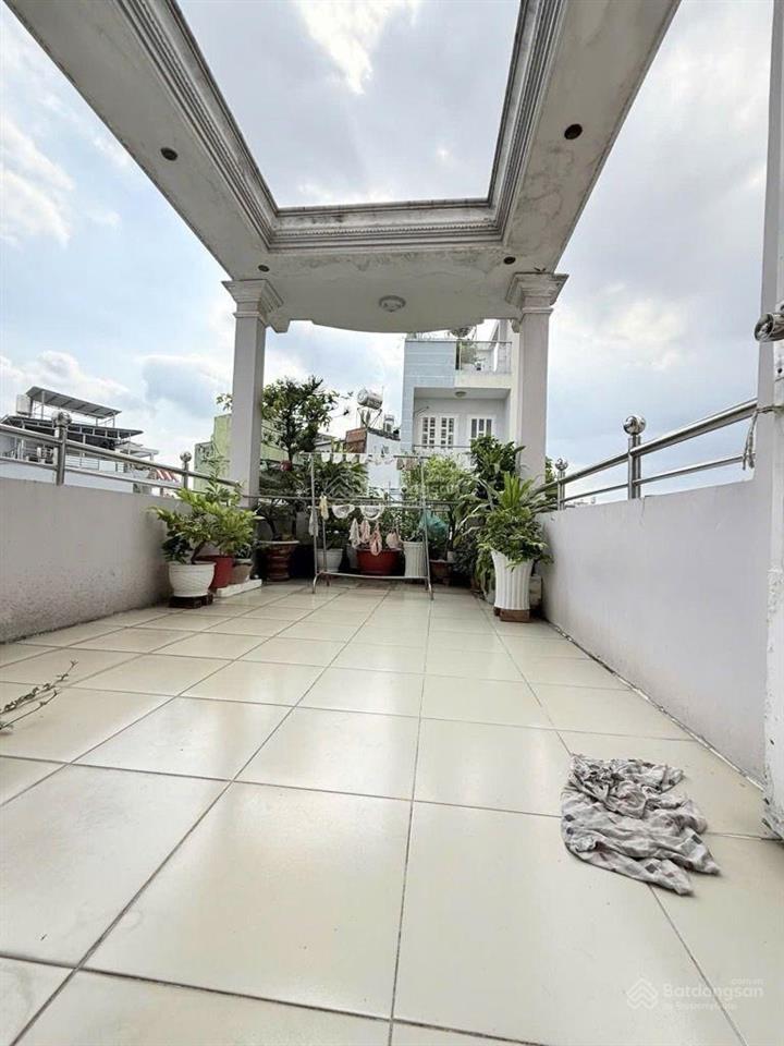 Bán nhà q11 mặt tiền lạc long quân, nhà mới 100% 7.699 tỷ