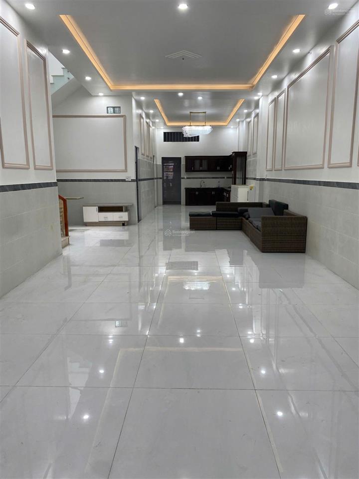 @bán nhà q11 mặt tiền kd chỉ 7.2ty, lạc long quân.
