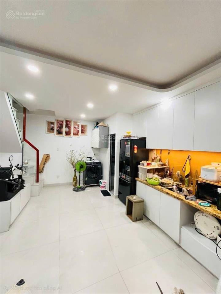 Cực hiếm! nhà 4 tầng view góc  cách mt hưng phú 10m  tặng full nội thất  chỉ nhỉnh 5 tỷ