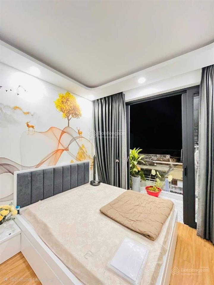 Cực hiếm! nhà 4 tầng view góc  cách mt hưng phú 10m  tặng full nội thất  chỉ nhỉnh 5 tỷ