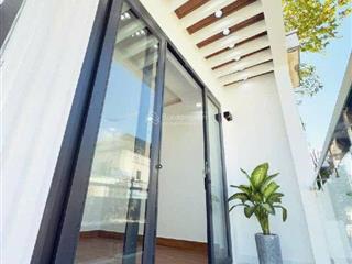 Cực hiếm! nhà 4 tầng view góc  cách mt hưng phú 10m  tặng full nội thất  chỉ nhỉnh 5 tỷ