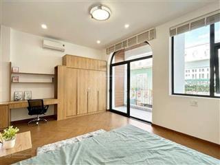 Thuê ngay studio ban công 35m2 full nội thất máy giặt riêng gần hutech nguyễn gia trí bình thạnh