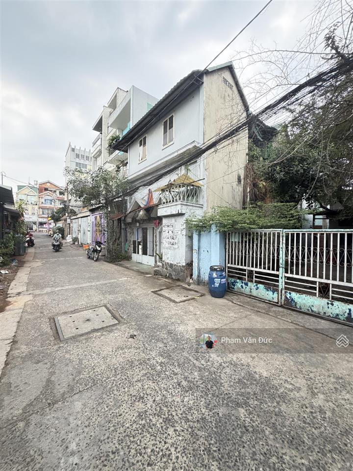 Bán đất tặng nhà cấp 4 dt 200 m (7 x28 ) đường lớn . thích hợp xây chdv . văb phòng . ở . cty ...