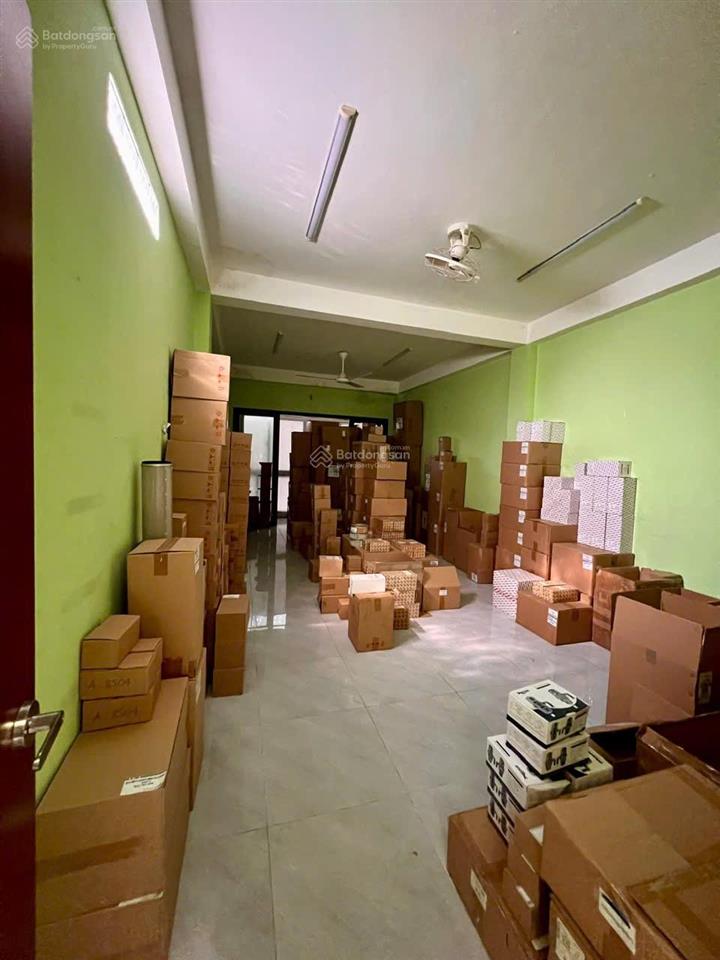Hạ giá!! mt số 10 tạ uyên hầm + 7 tầng lầu có thang máy giá tốt