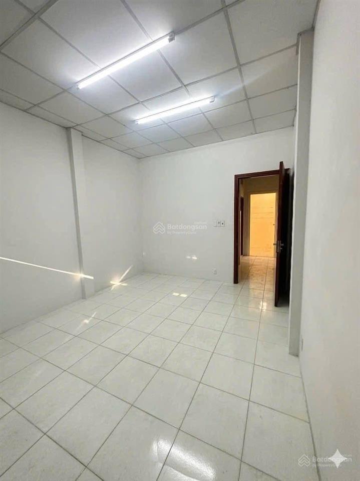 Cho thuê nhà mt 74 lò siêu khu kd sầm uất ngay 3/2. hồng bàng...