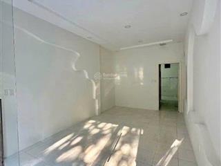 Cho thuê nhà mt 74 lò siêu khu kd sầm uất ngay 3/2. hồng bàng...