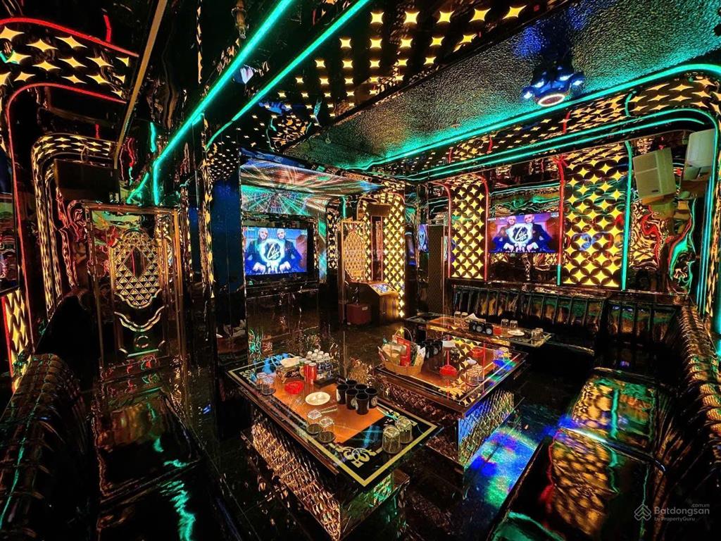 Cho thuê hoặc sang nhượng ktv trang bị đầy đủ tại quận 5