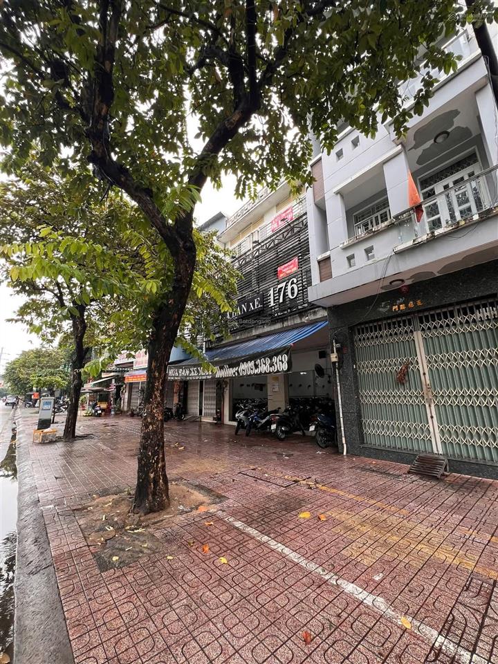 Cho thuê nhà 2mt minh phụng 8.5 x 26 3 tầng kd đa ngành nghề.