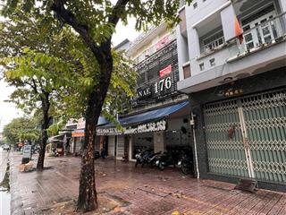 Cho thuê nhà 2mt minh phụng 8.5 x 26 3 tầng kd đa ngành nghề.