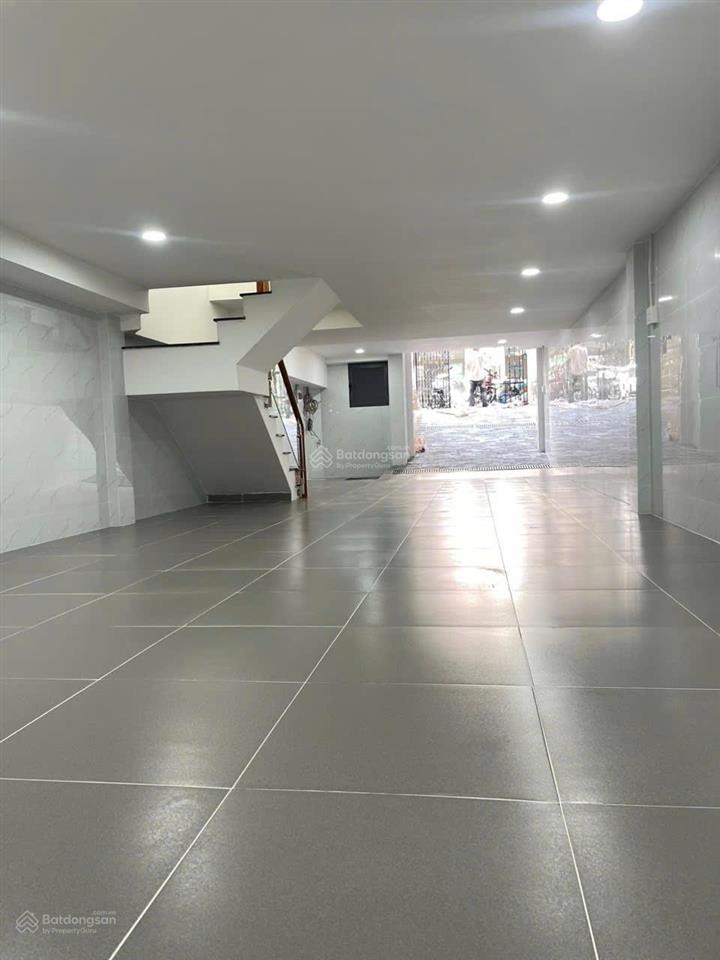 Nhà phố cityland park hills  5x20m  hầm + 4 lầu  giá chỉ 20 tỷ