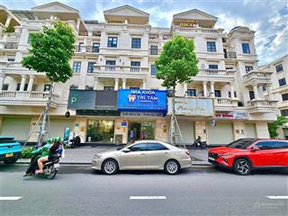 Cho thuê nhà phố cityland park hills gò vấp 1 hầm + 4 lầu thang máy nội thất cao cấp