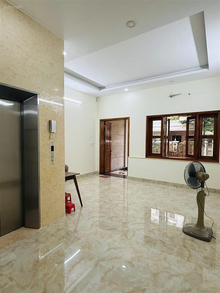Cho thuê nhà phố cityland park hills gò vấp, 1 hầm 4 lầu, có thang máy, full máy lạnh, giá 45 triệu