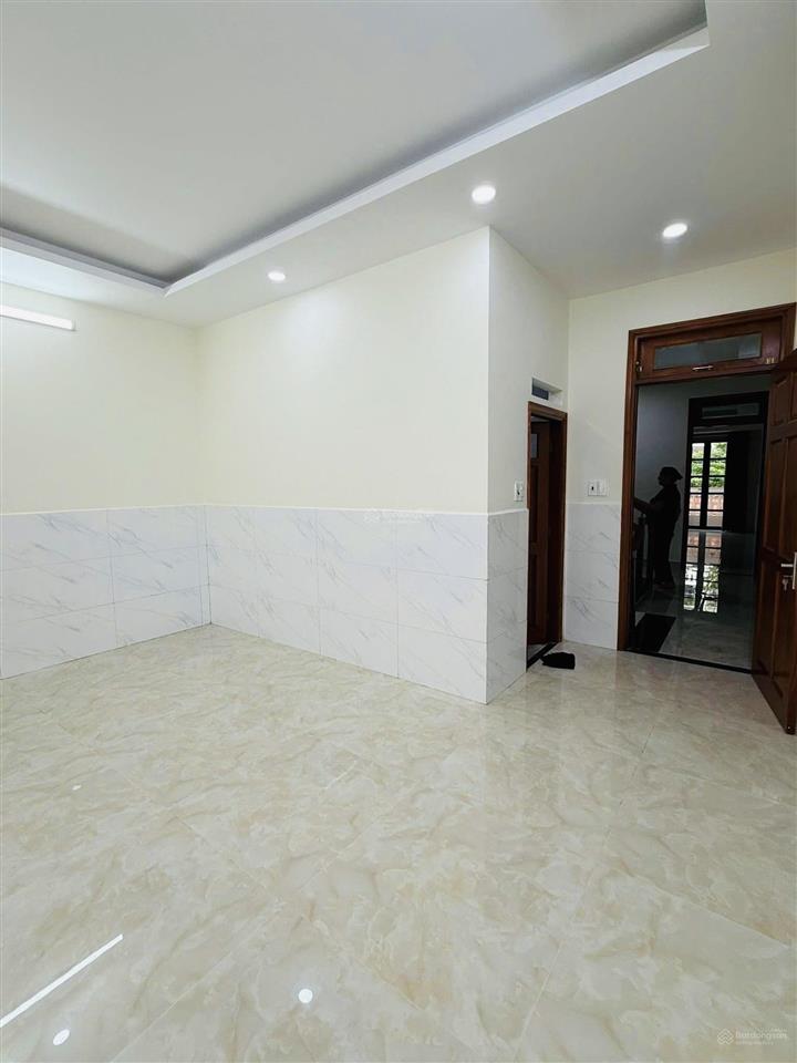 Cho thuê nhà phố cityland park hills gò vấp, 1 hầm 4 lầu, có thang máy, full máy lạnh, giá 45 triệu