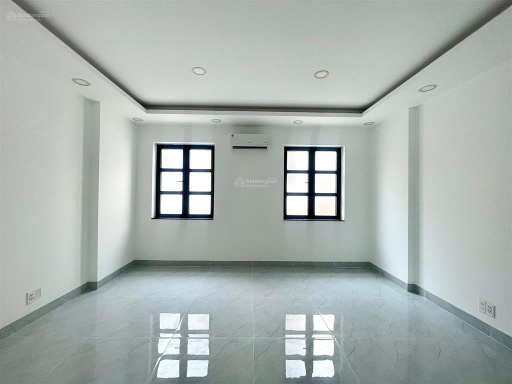 Cho thuê nhà mặt tiền phan văn trị cityland park hills gò vấp, 5x20m, 5 tầng, thang máy