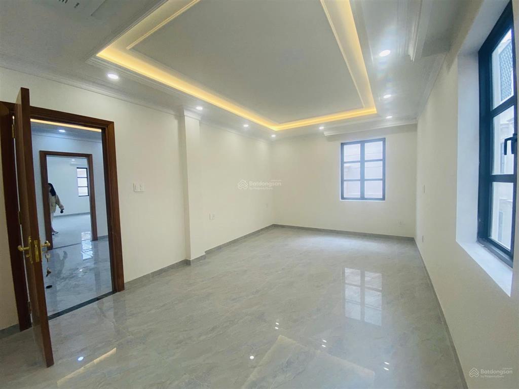 Cho thuê biệt thự cityland park hills p.10 gò vấp, dt 10x20m, 1 trệt 3 lầu, có thang máy, máy lạnh