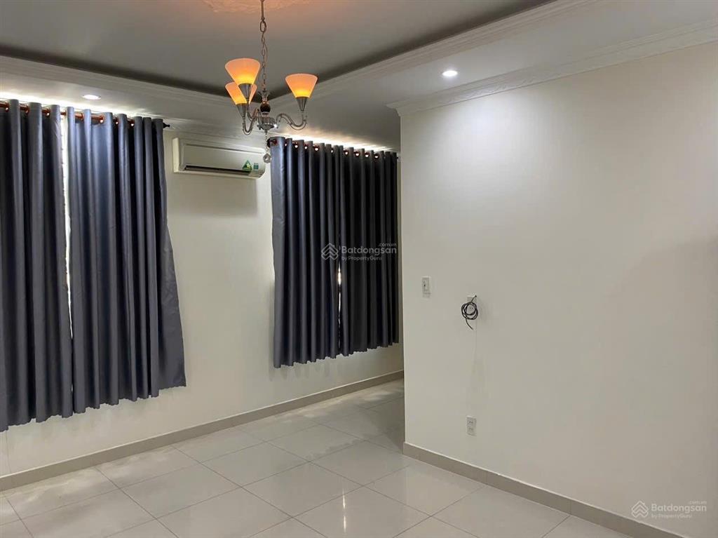 Cho thuê biệt thự cityland garden hills ngay emart gò vấp  6x20m  1 hầm 4 lầu  giá 45 triệu