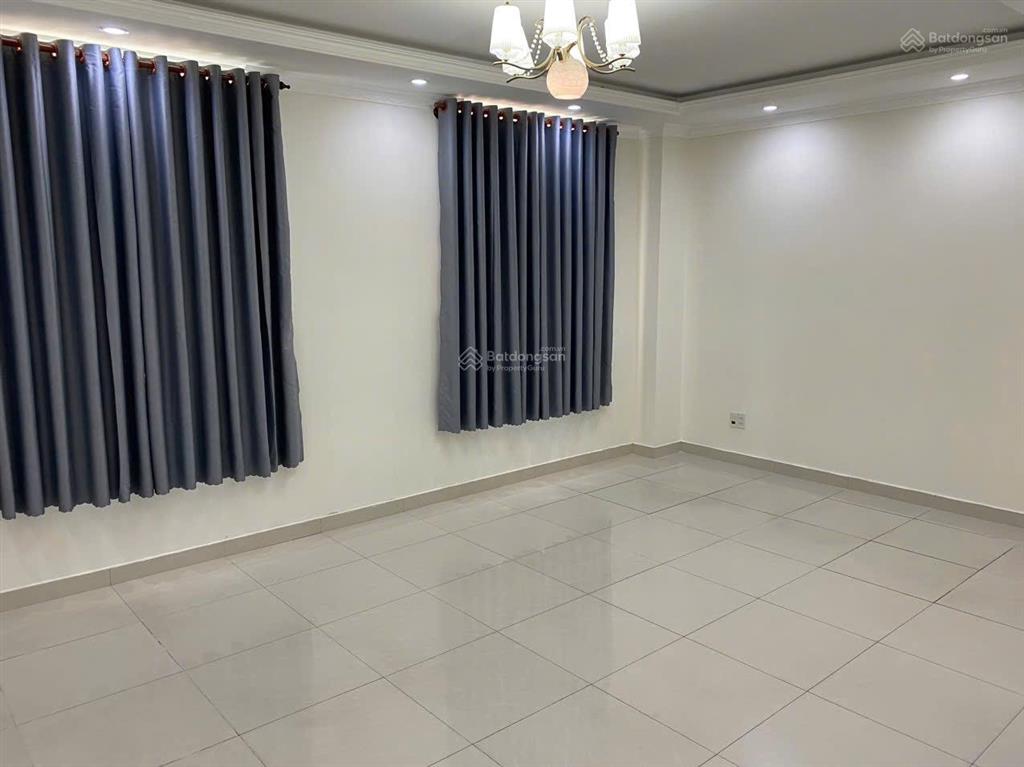 Cho thuê biệt thự cityland garden hills ngay emart gò vấp  6x20m  1 hầm 4 lầu  giá 45 triệu