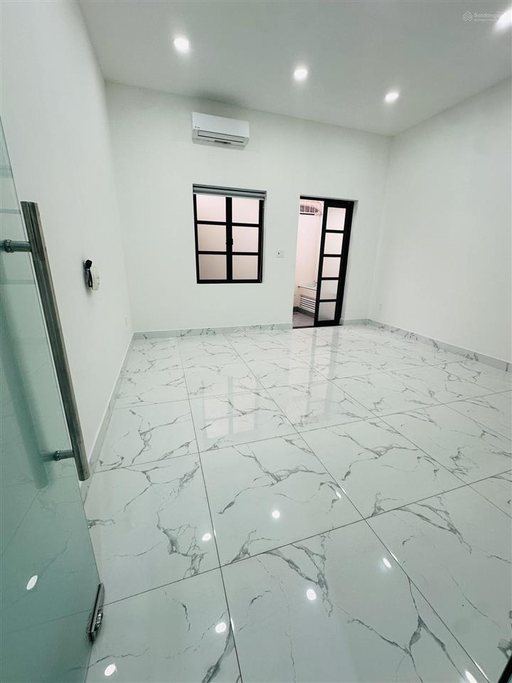 Cho thuê nhà đẹp kdc cityland park hills gò vấp  dt 5x20m  1 hầm 4 lầu  giá 45 triệu/tháng