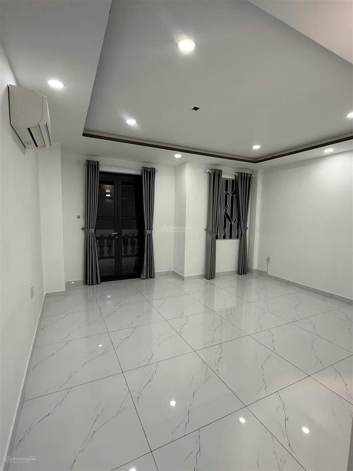 Cho thuê nhà nguyên căn kdc cityland park hills gò vấp  5x20m  1 hầm 4 lầu  giá 40 triệu/tháng