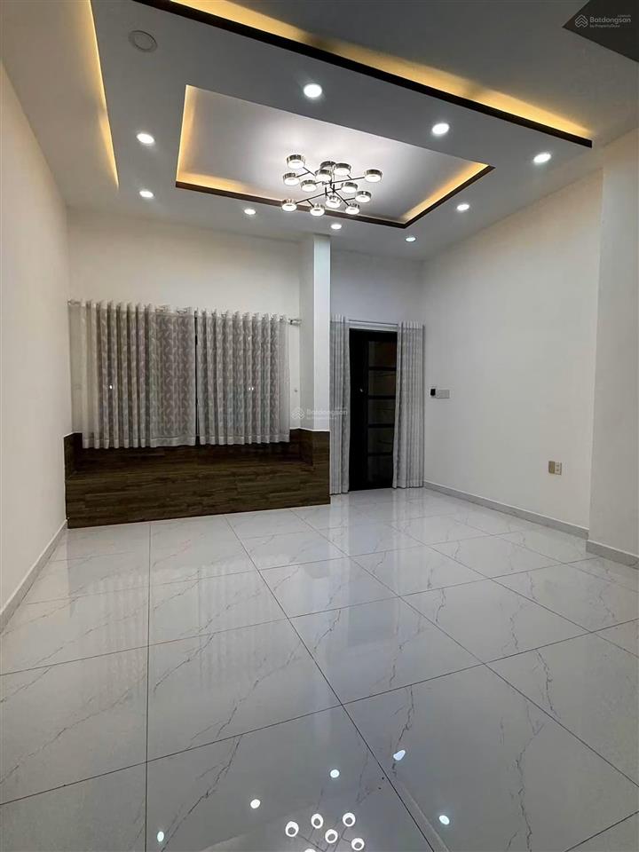 Cho thuê nhà nguyên căn kdc cityland park hills gò vấp  5x20m  1 hầm 4 lầu  giá 40 triệu/tháng