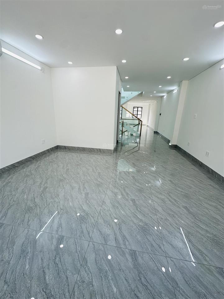 Nhà mặt tiền phan văn trị  cityland park hills gò vấp (5x20m  1 trệt 4 lầu) giá thuê 55 triệu/th