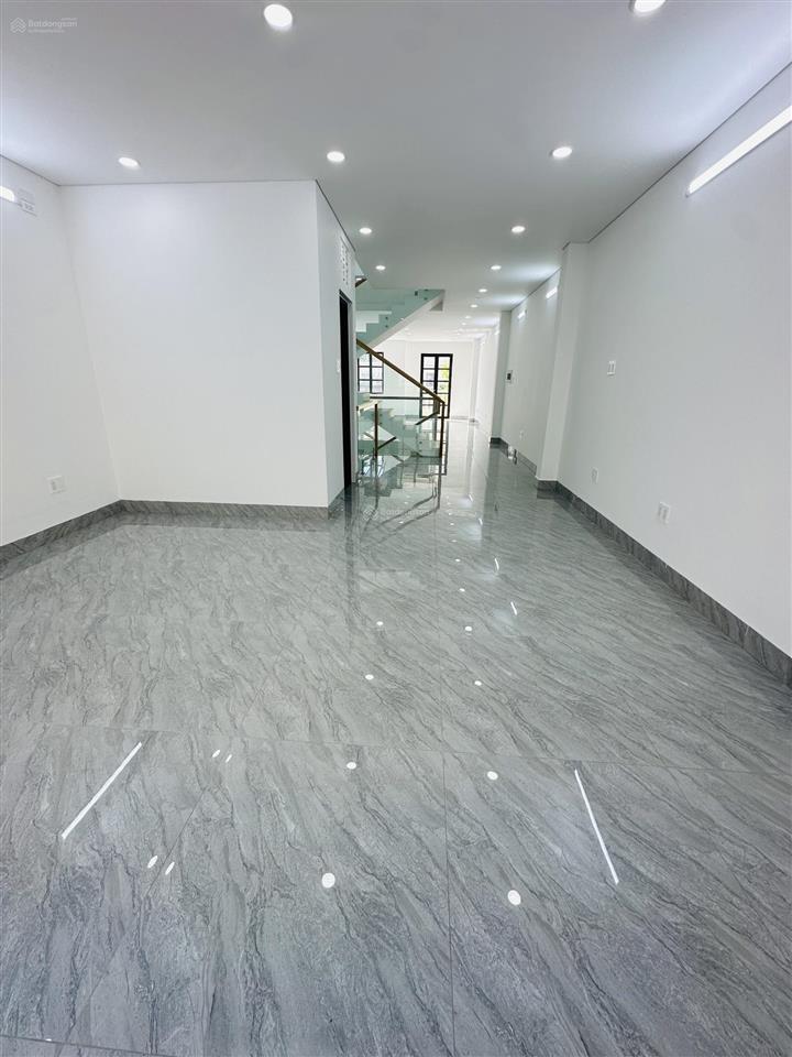 Nhà mặt tiền phan văn trị  cityland park hills gò vấp (5x20m  1 trệt 4 lầu) giá thuê 55 triệu/th