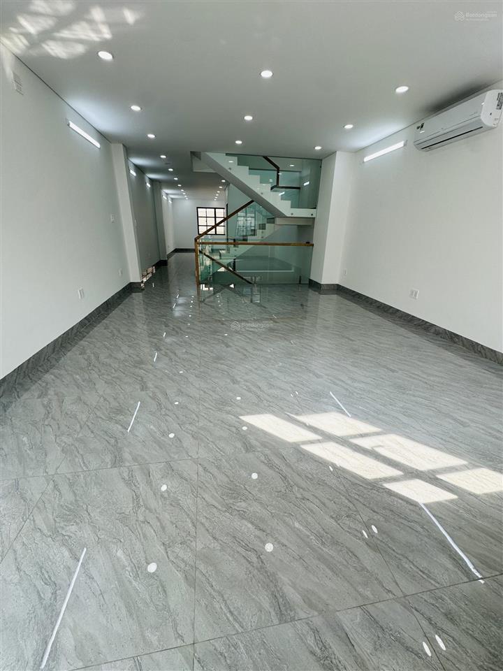 Nhà mặt tiền phan văn trị  cityland park hills gò vấp (5x20m  1 trệt 4 lầu) giá thuê 55 triệu/th