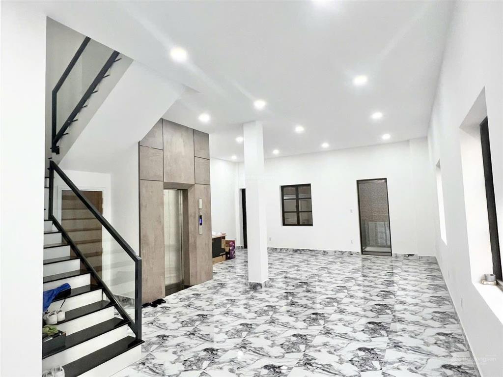 Căn góc 2 mặt tiền nội khu cityland park hills gò vấp(7x20m  1 hầm 4 lầu) có thang máy  máy lạnh