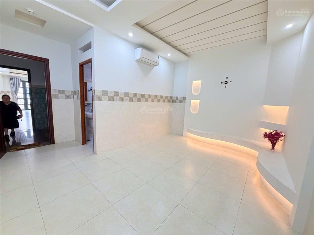 Cho thuê nhà phố liên kề cityland park hills gò vấp, 1 hầm 4 lầu, full máy lạnh, giá 40 triệu/tháng