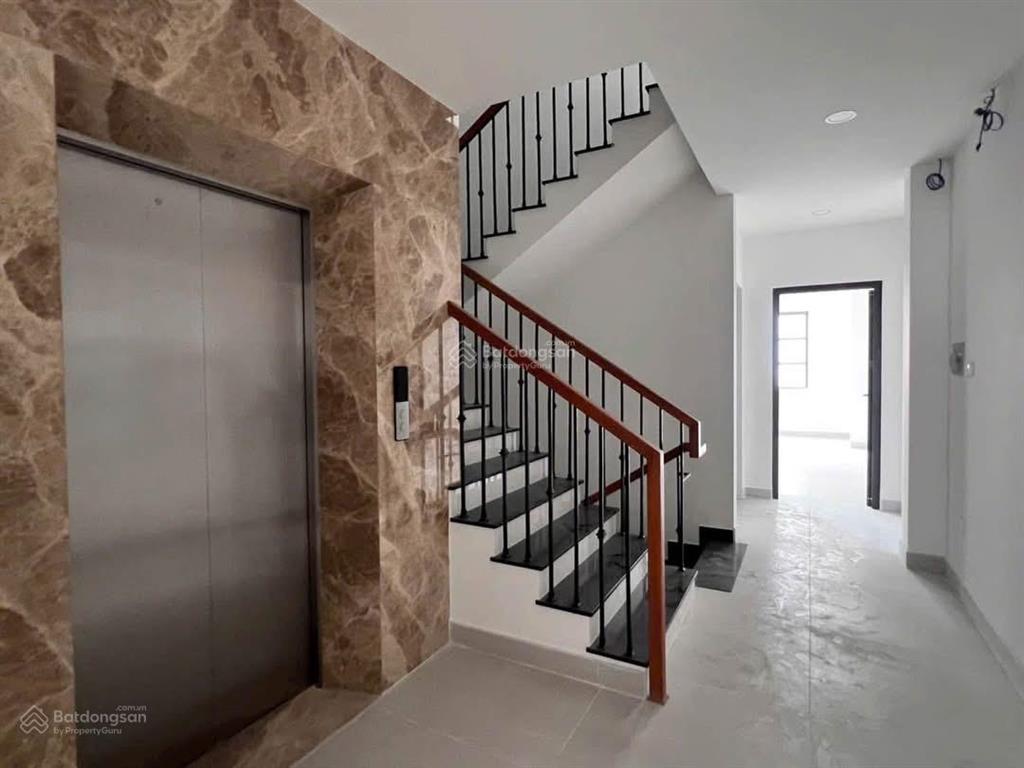 Cho thuê nhà phố thương mại cityland gò vấp, hoàn thiện mới 100%, có thang máy, full máy lạnh